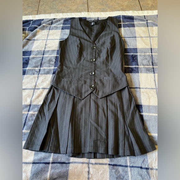 Sincerely Jules Black Pinstripe Vest Mini Dress - Picture 4 of 12